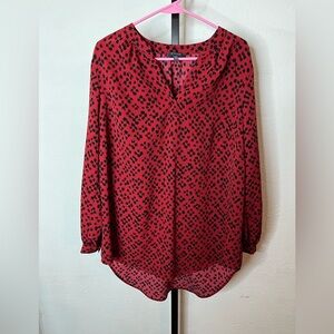 Madison High Low Black & Red Pattered Long Sleeve Blouse 1xl